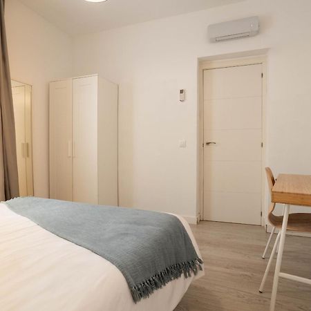 Apartament Lindo En Madryt Zewnętrze zdjęcie