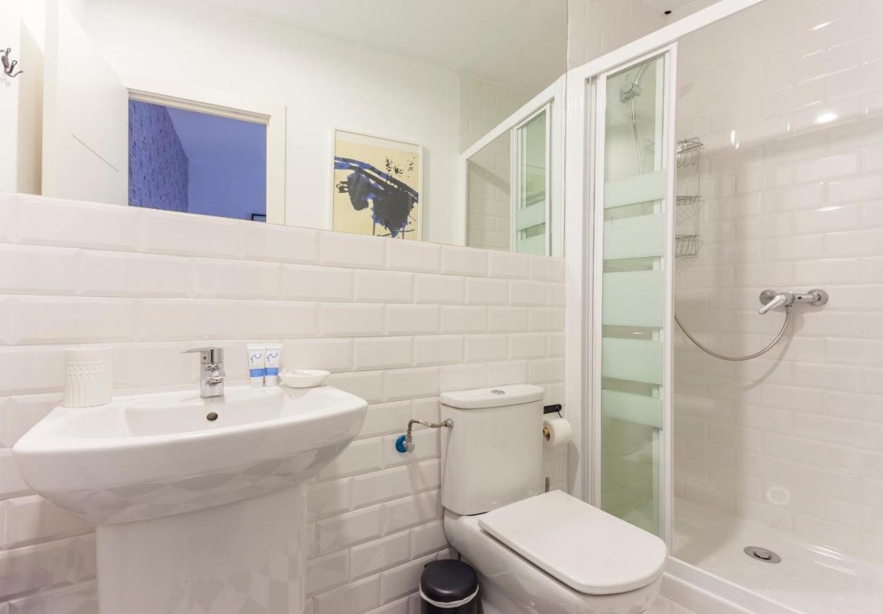 Apartament Lindo En Madryt Zewnętrze zdjęcie