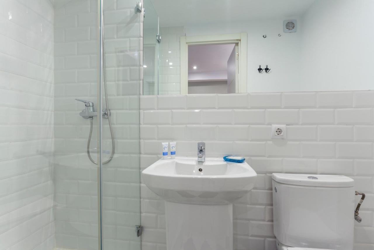 Apartament Lindo En Madryt Zewnętrze zdjęcie